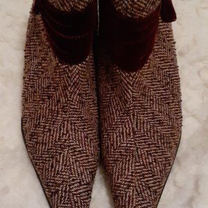 White/Burgundy Ankle Boots